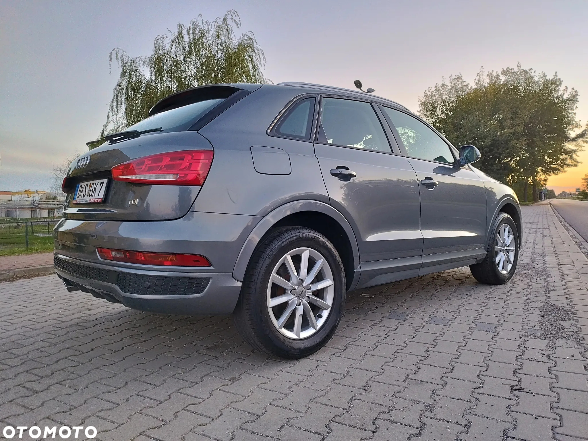 Audi Q3 35 TDI S line - 4