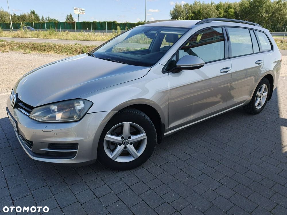 Volkswagen Golf - 2