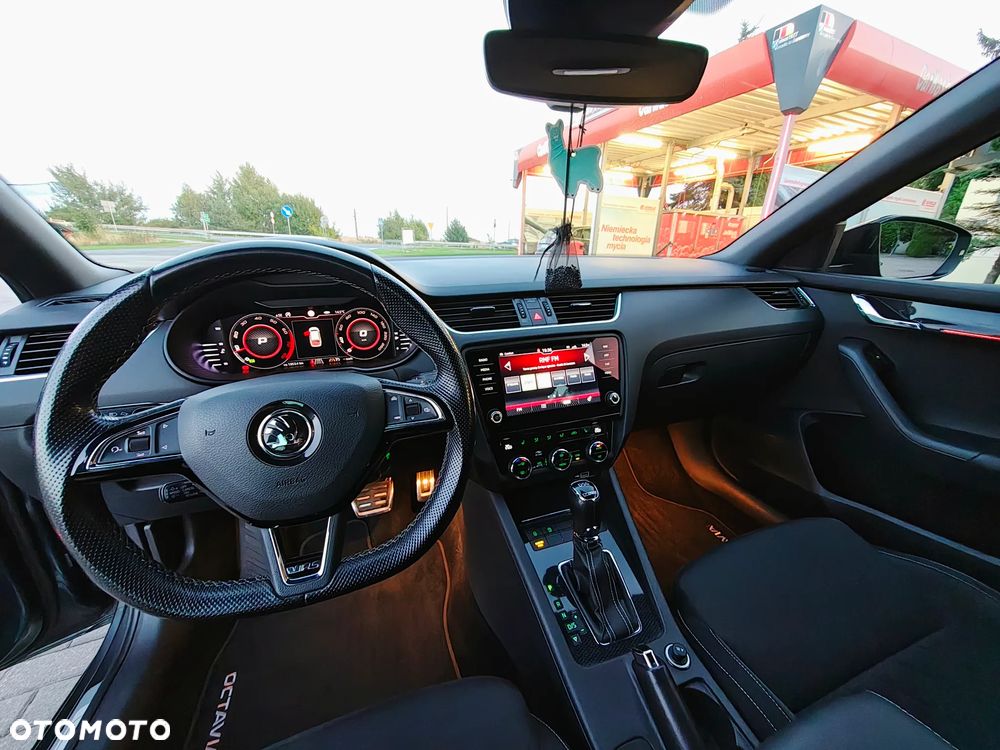 Skoda Octavia 2.0 TSI RS 245 DSG - 10