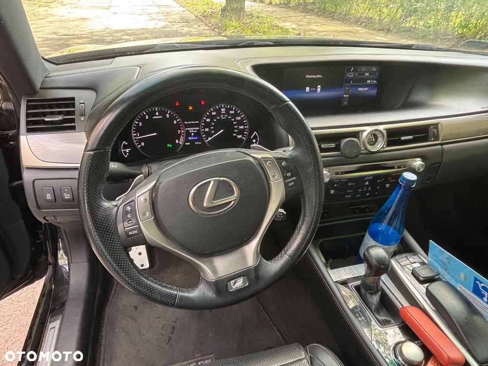 Lexus GS - 9