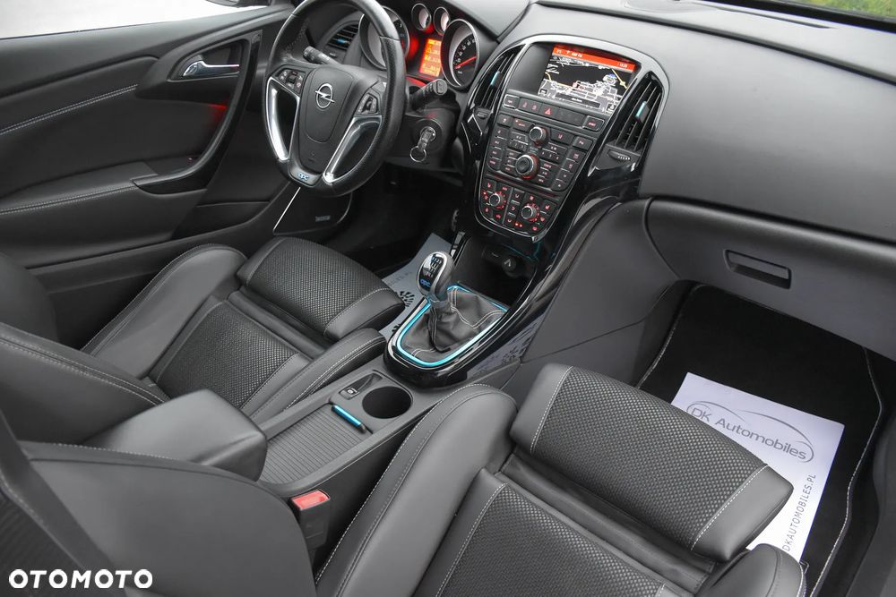 Opel Astra OPC Start/Stop - 26