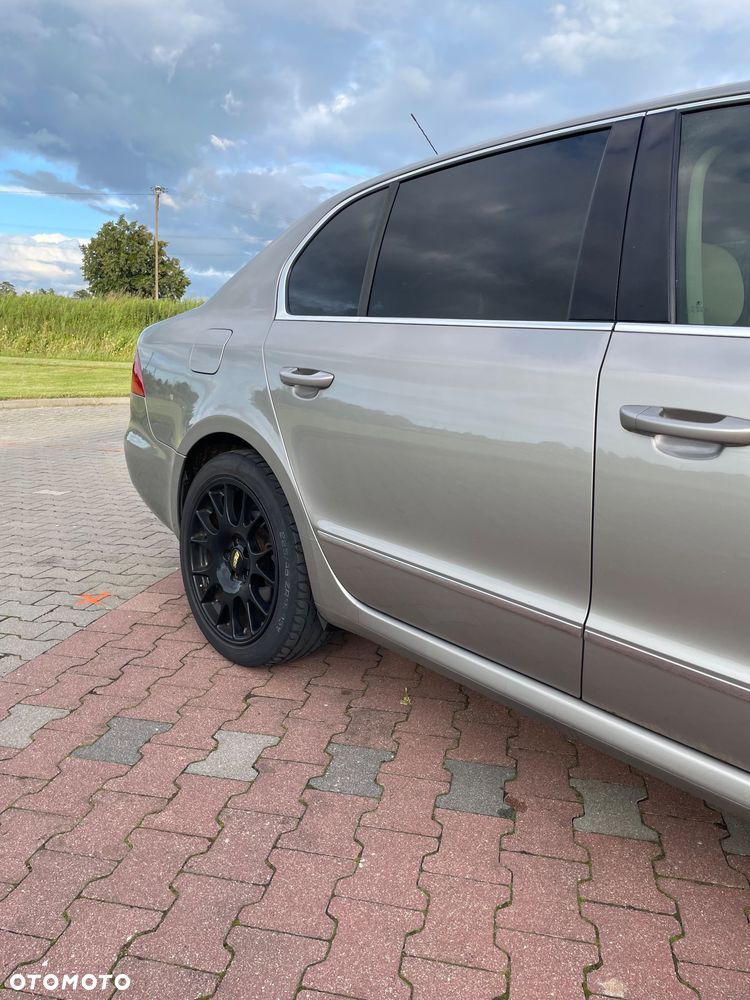 Skoda Superb 2.0 TDI Platinum DSG - 9