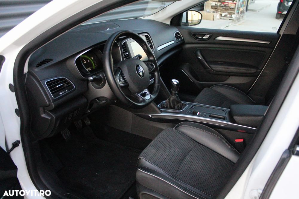 Renault Megane ENERGY dCi 130 BOSE EDITION - 10