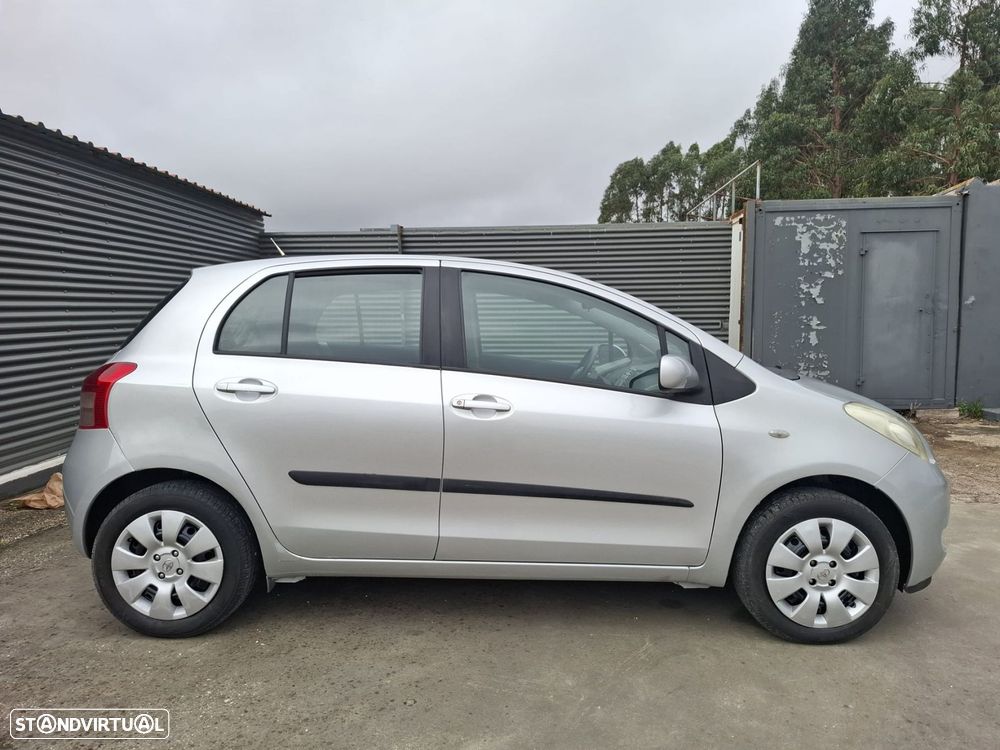 Toyota Yaris 1.0 VVT-i Motion VSC - 6
