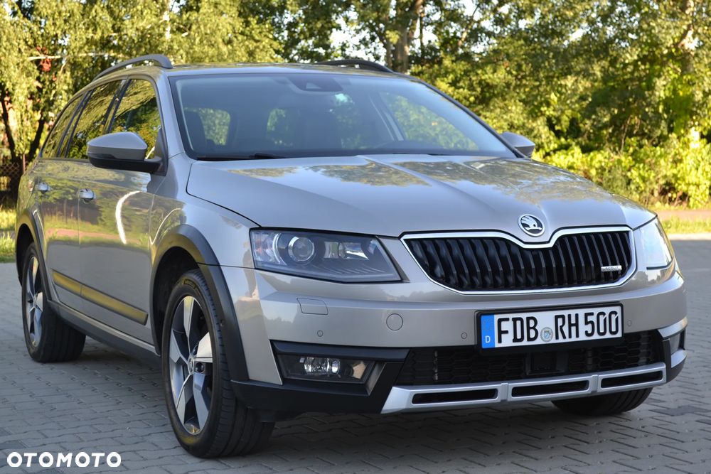Skoda Octavia 2.0 TDI 4x4 DSG Scout - 13