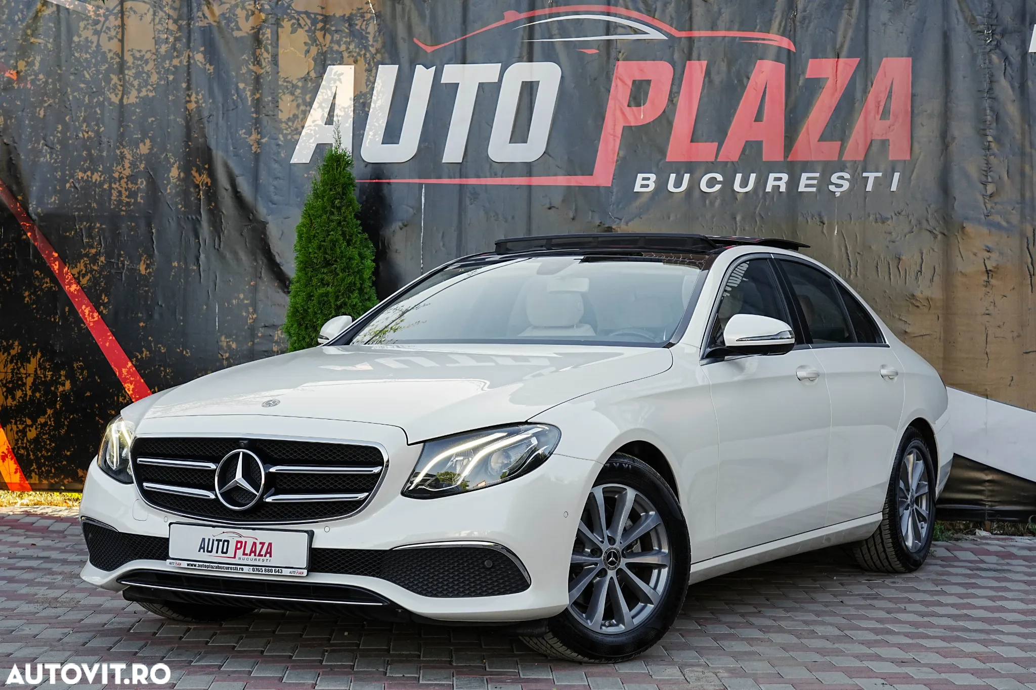 Mercedes-Benz E 200 d 9G-TRONIC Exclusive - 3