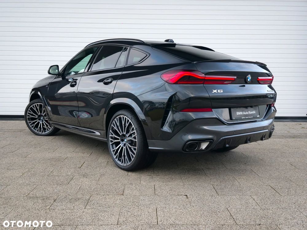 BMW X6 xDrive40d - 11