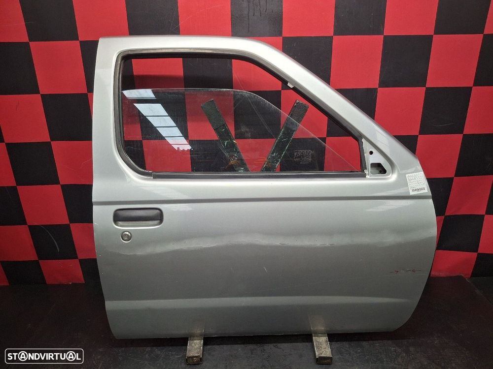 Porta Frente Direita Nissan Pick Up (D22) - 1
