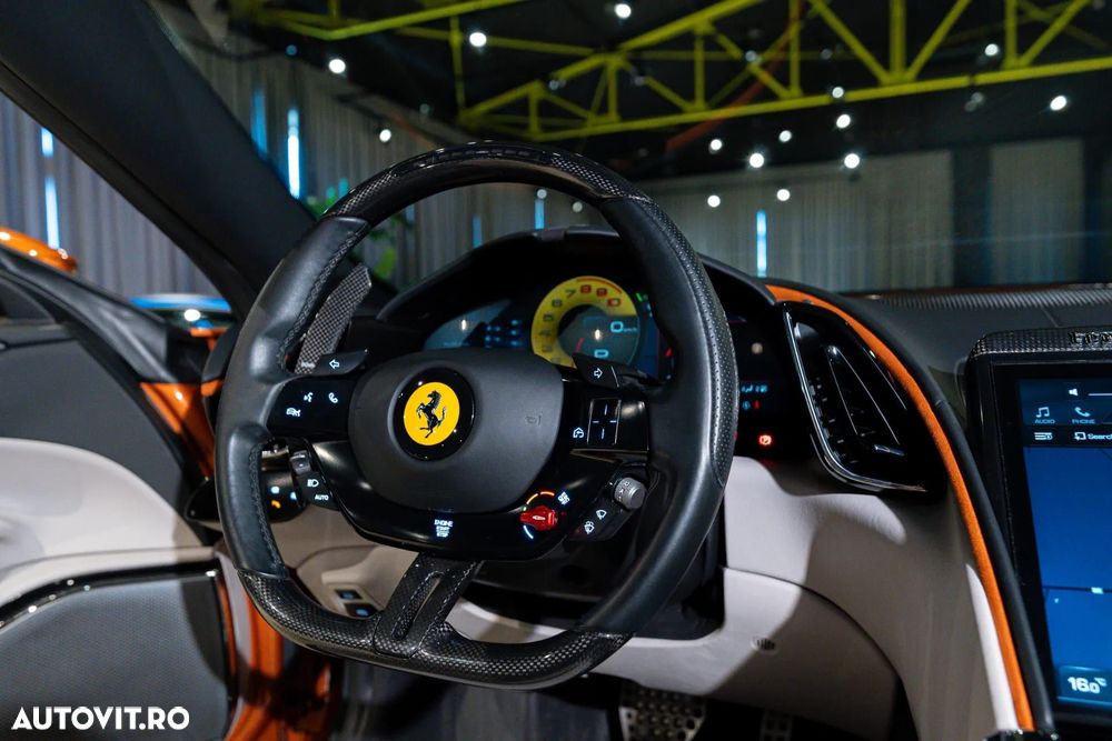 Ferrari Roma - 8