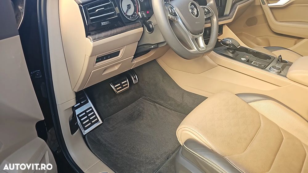 Volkswagen Touareg V6 TDI Atmosphere - 12