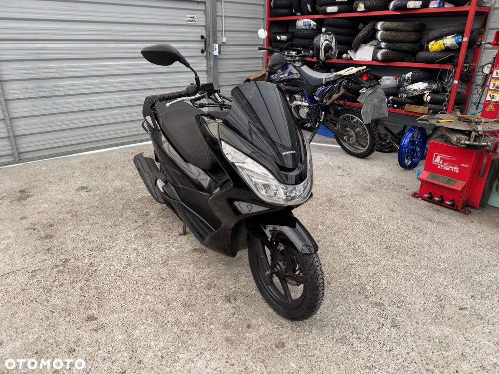 Honda PCX - 1