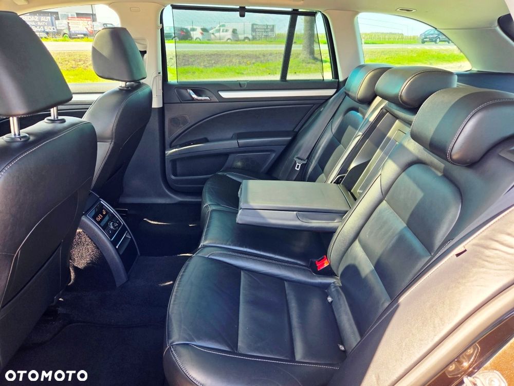 Skoda Superb 1.6 TDI Platinum DSG - 31