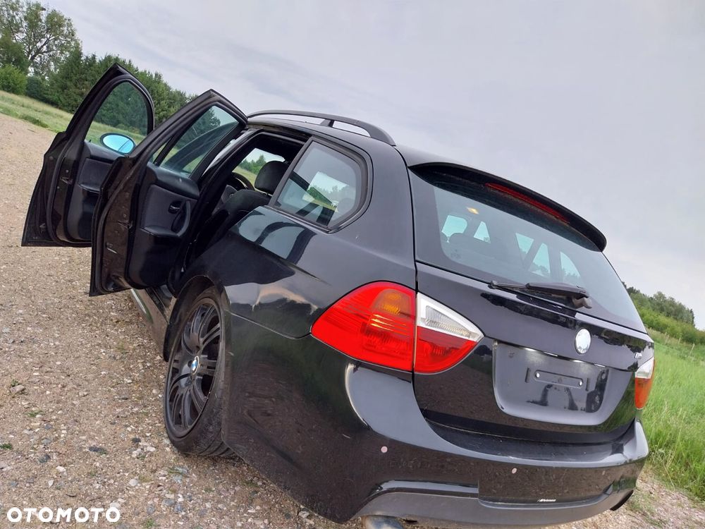 BMW Seria 3 320d - 24