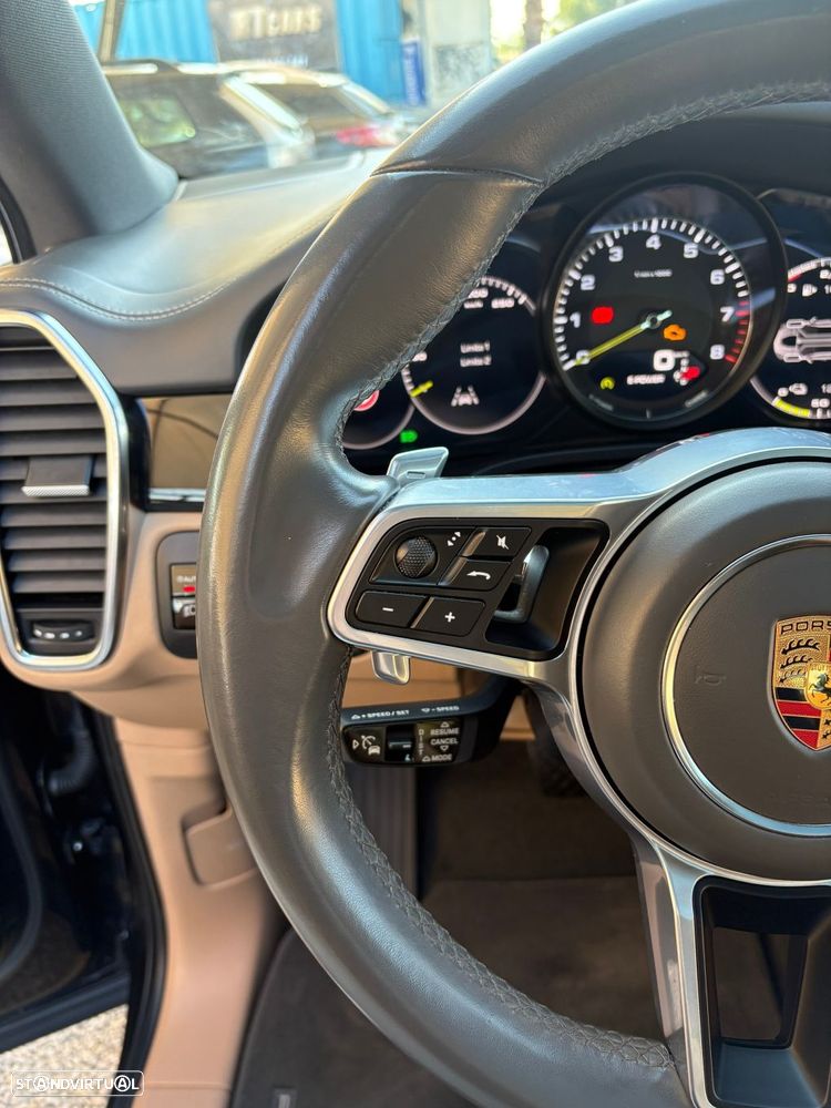 Porsche Cayenne Coupé E-Hybrid Platinum Edition - 13