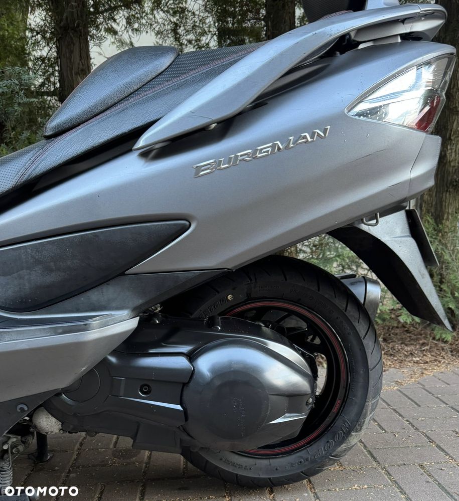 Suzuki Burgman - 13