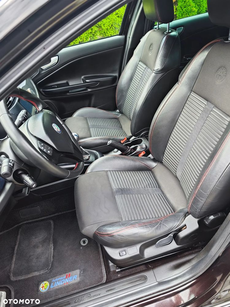 Alfa Romeo Giulietta 1.4 TB 16V Multiair Turismo - 17
