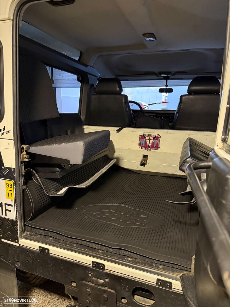 Land Rover Defender 90 2.5 TD5 Metal Top - 13