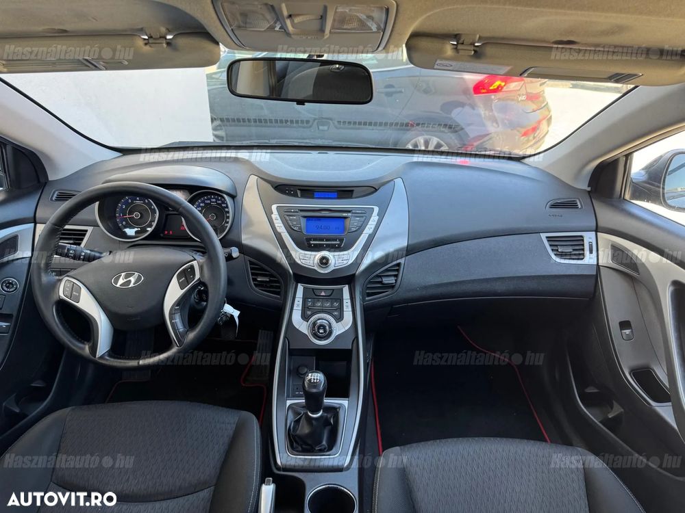 Hyundai Elantra 1.6 MPi - 6