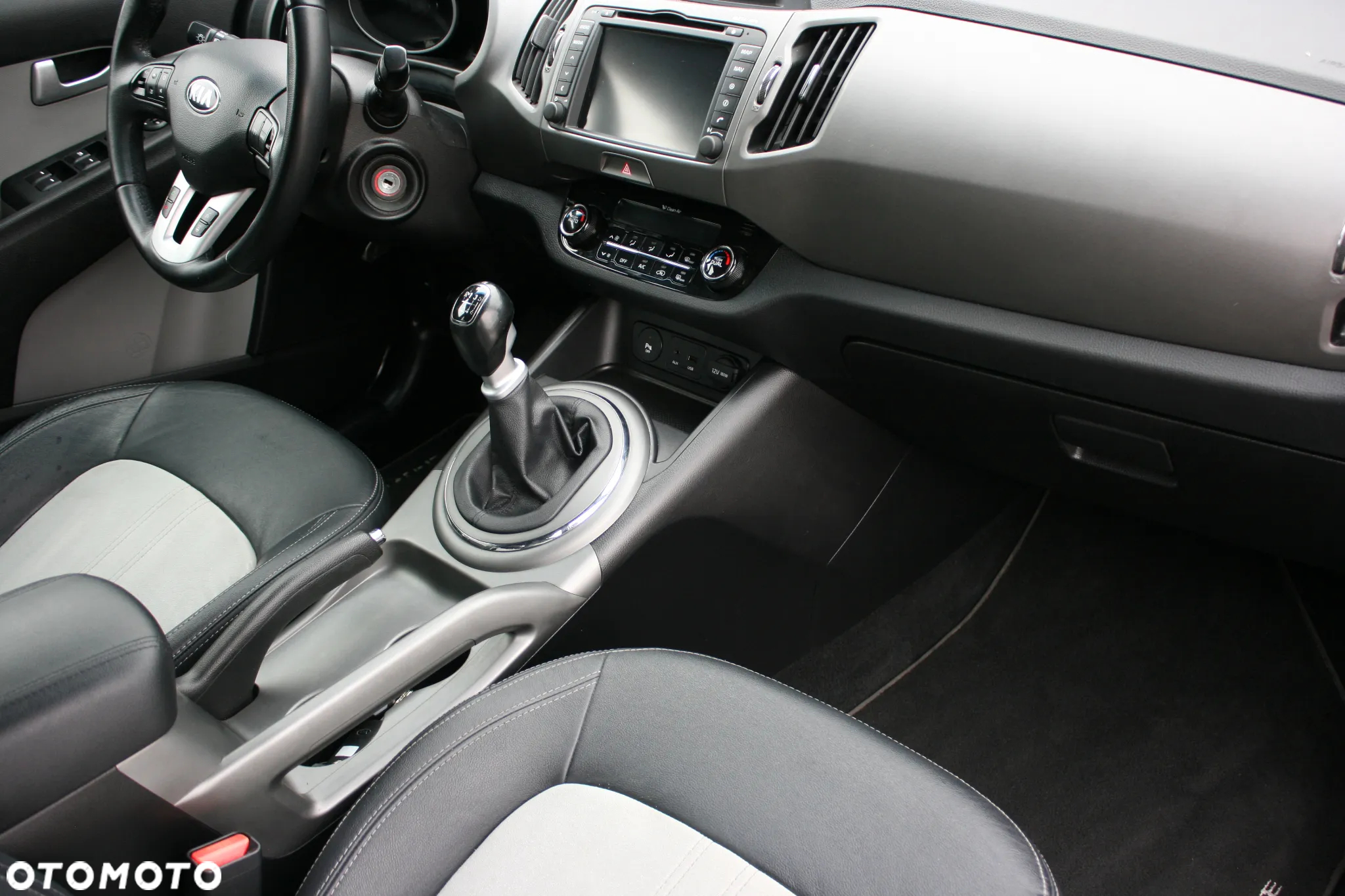 Kia Sportage 1.6 GDI 2WD Dream-Team Edition - 27