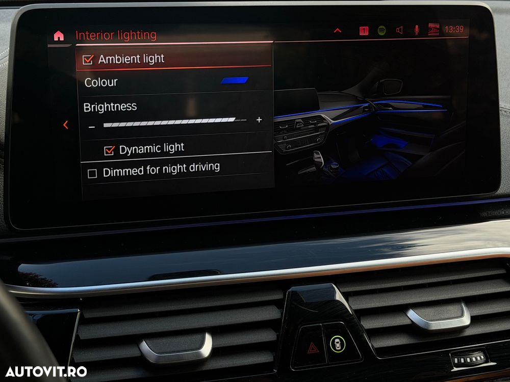 BMW Seria 5 545e xDrive Aut. Luxury Line - 40