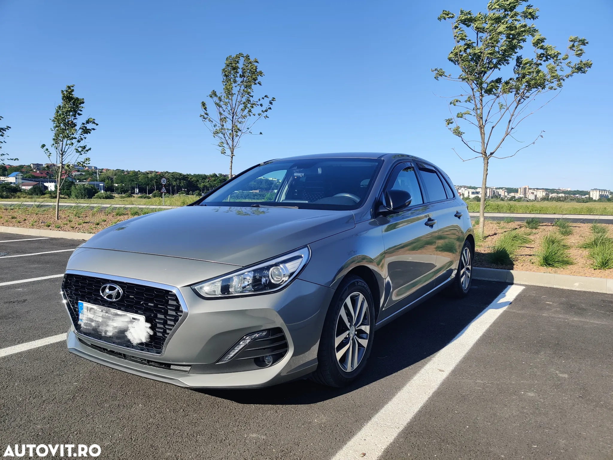 Hyundai i30 1.4 100CP 5DR M/T Highway - 23