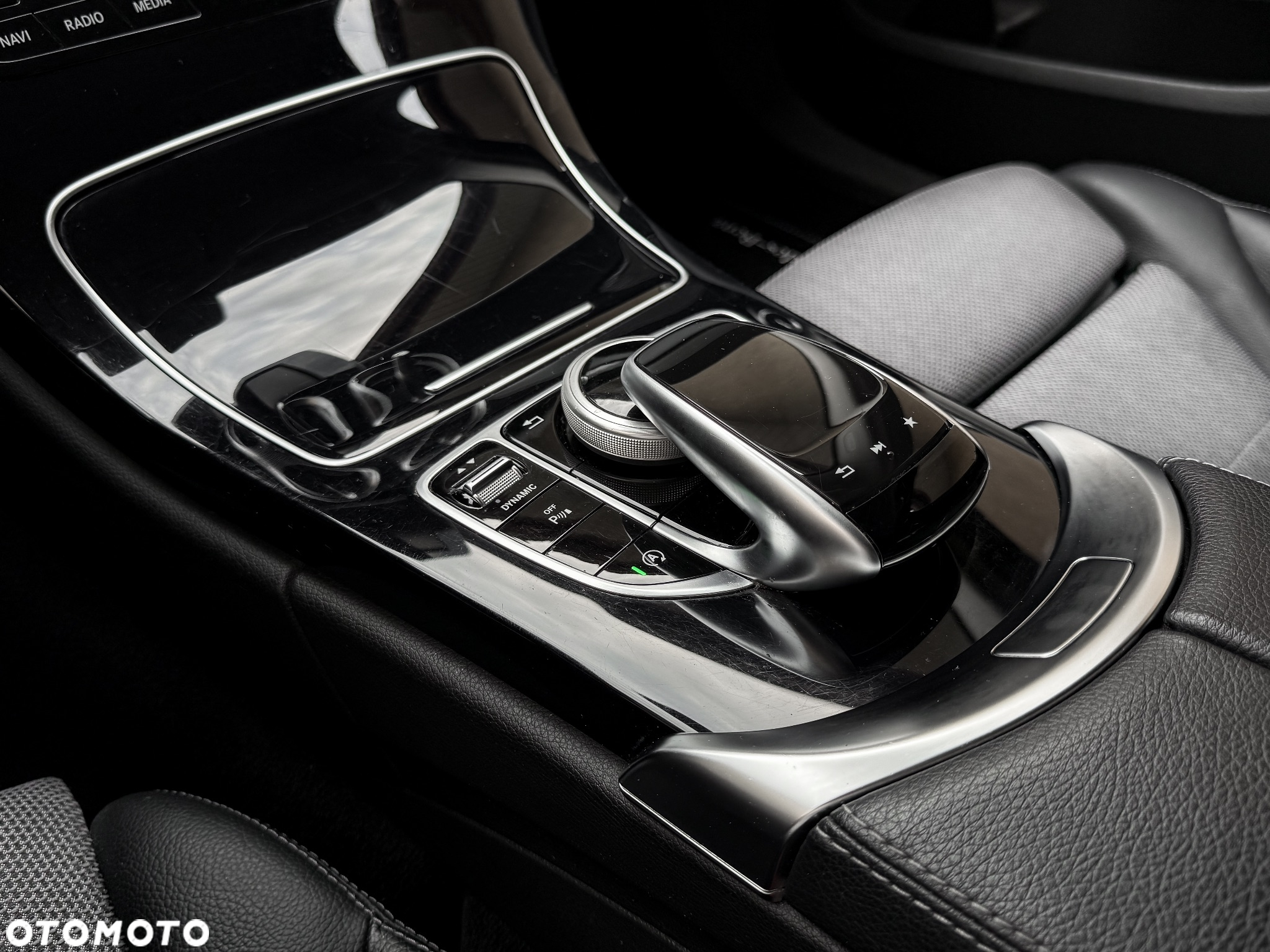 Mercedes-Benz Klasa C 180 9G-TRONIC - 21