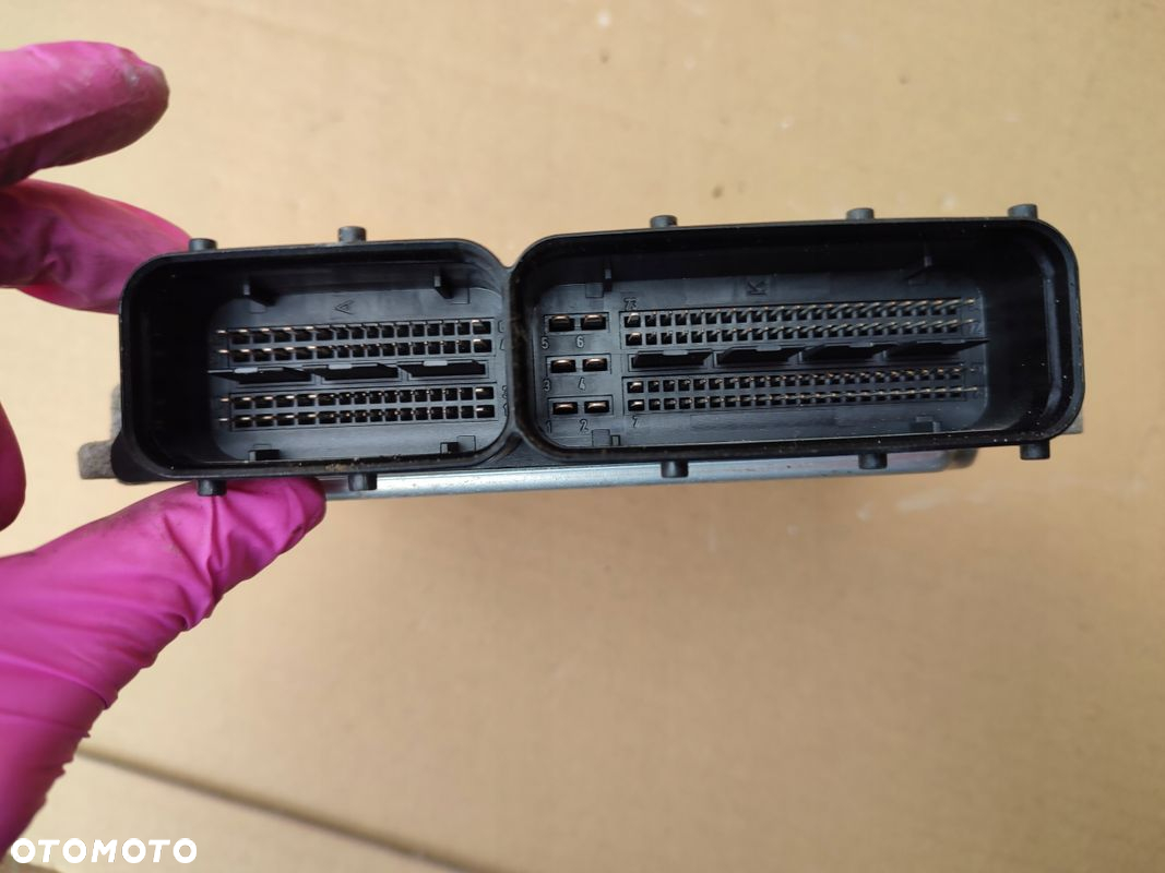 Komputer sterownik silnika VW GOLF V 1.9TDI 03G906021TQ EUROPA - 3