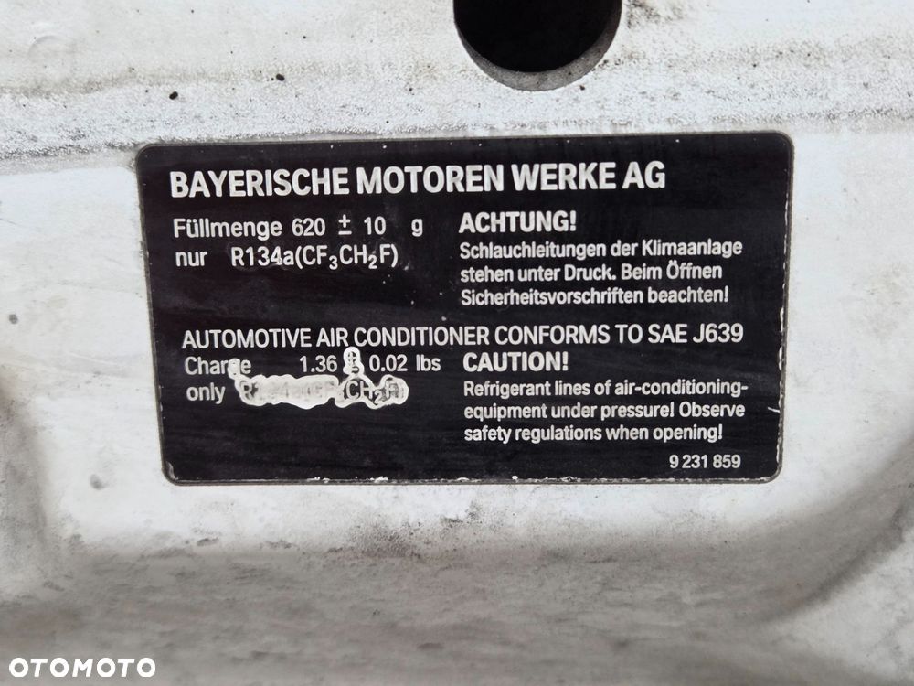 MASKA BMW E88 300 - 12