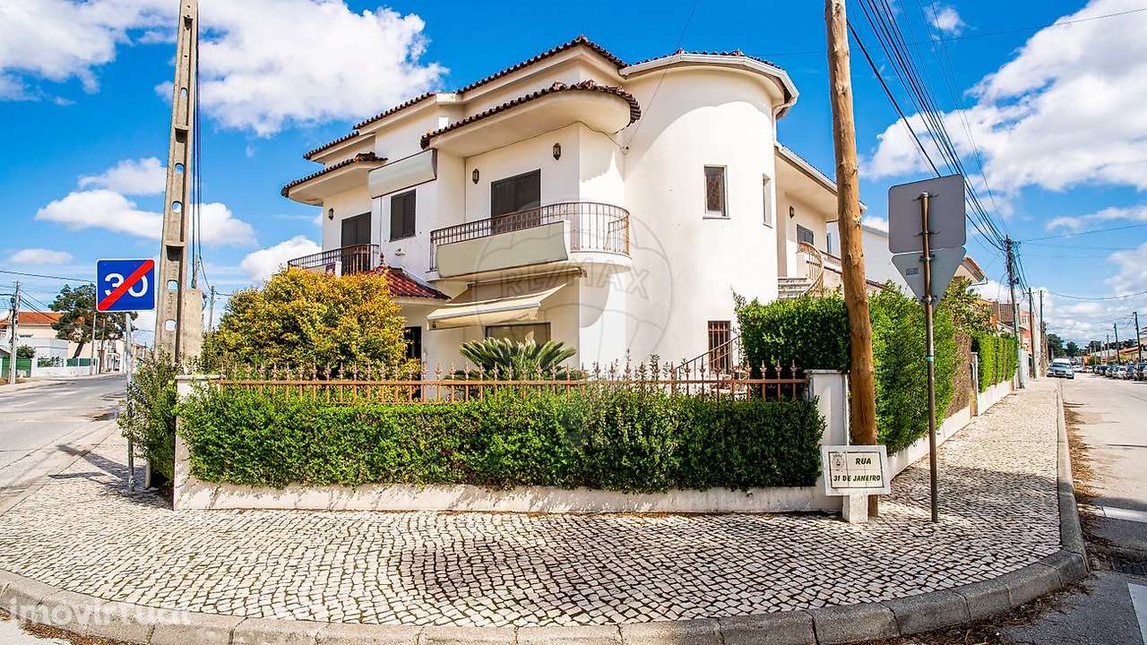 Moradia T5 para venda - Grande imagem: 2/45