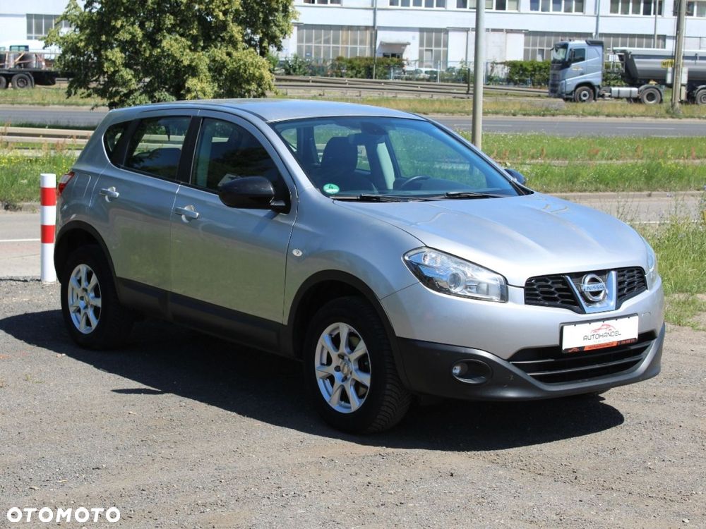 Nissan Qashqai - 1