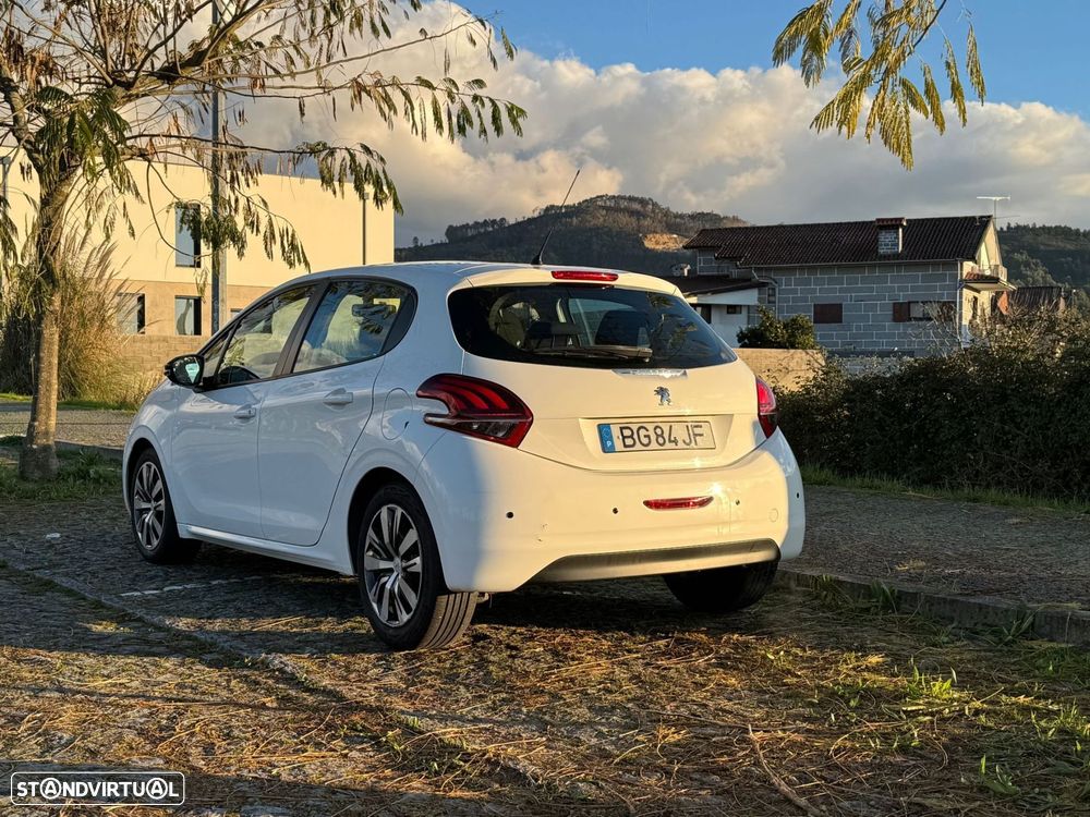 Peugeot 208 1.2 PureTech Active - 6