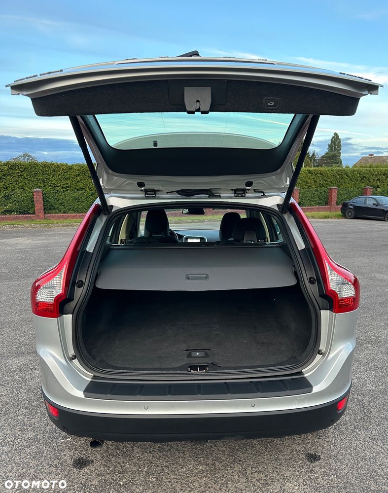 Volvo XC 60 - 33