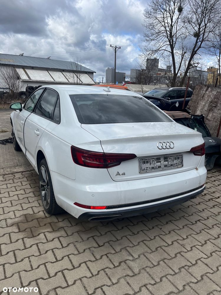 Audi A4 Limousine - 2