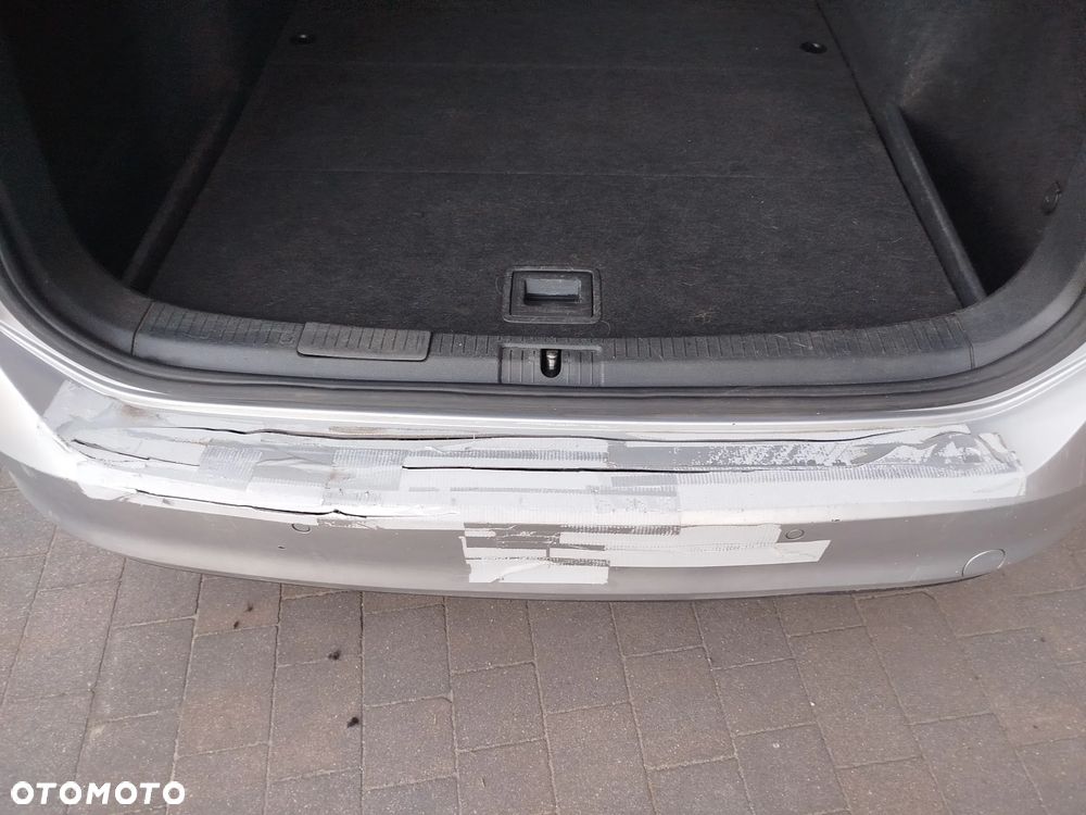 Volkswagen Golf - 25