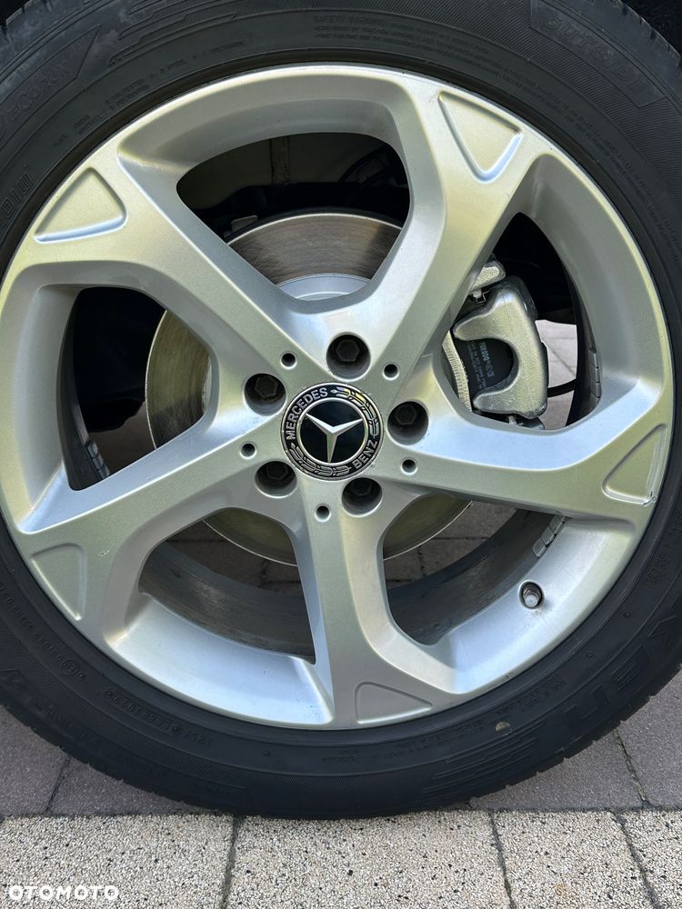 Mercedes-Benz GLA 200 7G-DCT - 9