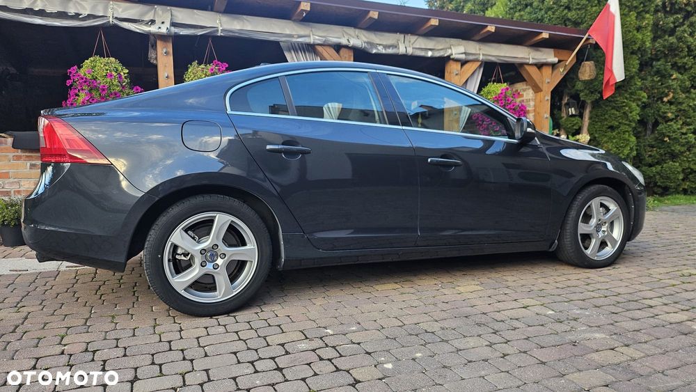 Volvo S60 D5 Summum - 6