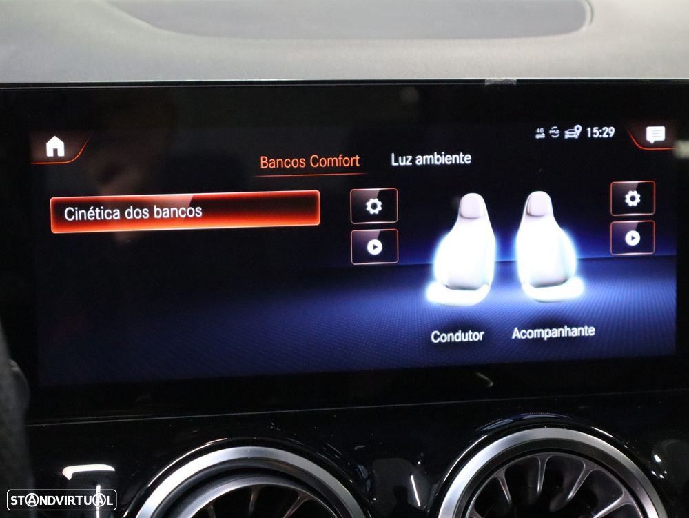 Mercedes-Benz GLA 250 e AMG Line - 16