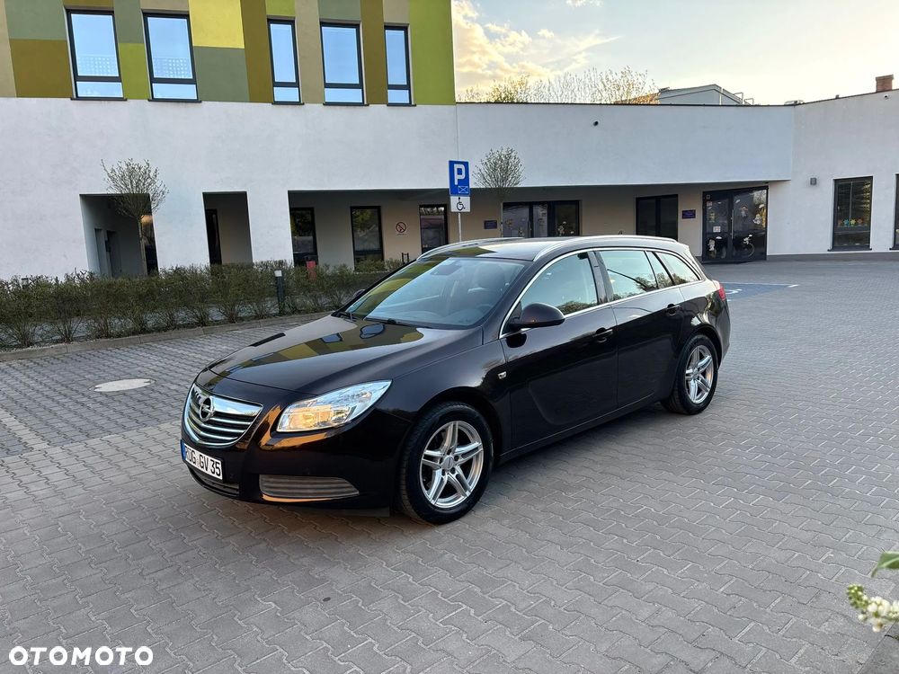Opel Insignia - 1