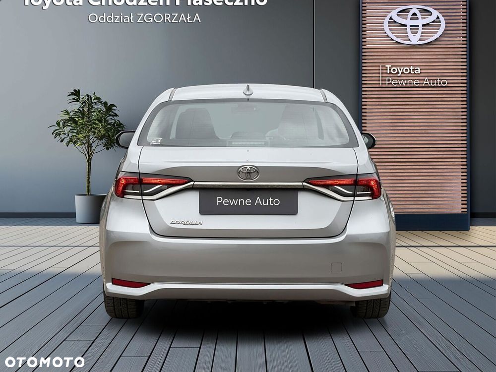 Toyota Corolla - 5
