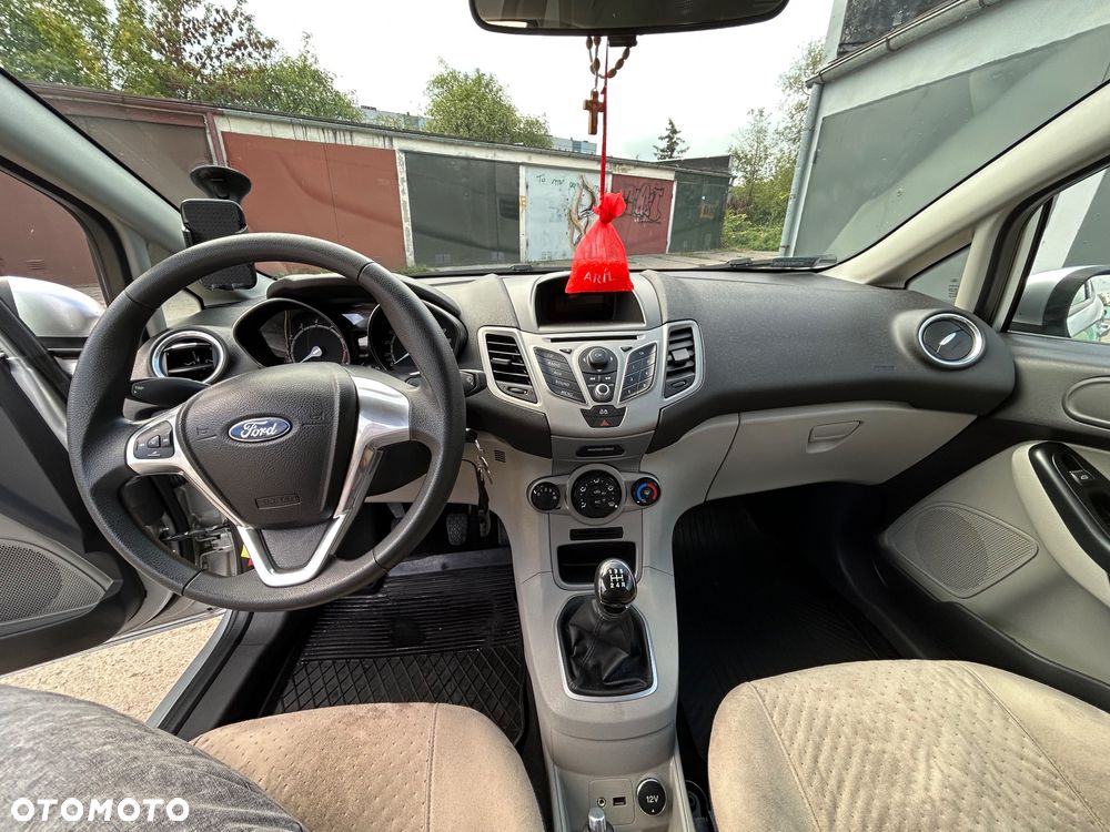 Ford Fiesta 1.4 Trend - 16