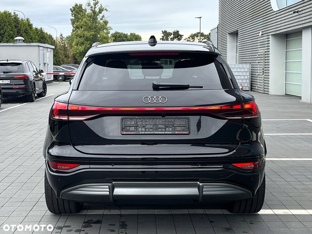 Audi Q6 e-tron - 9