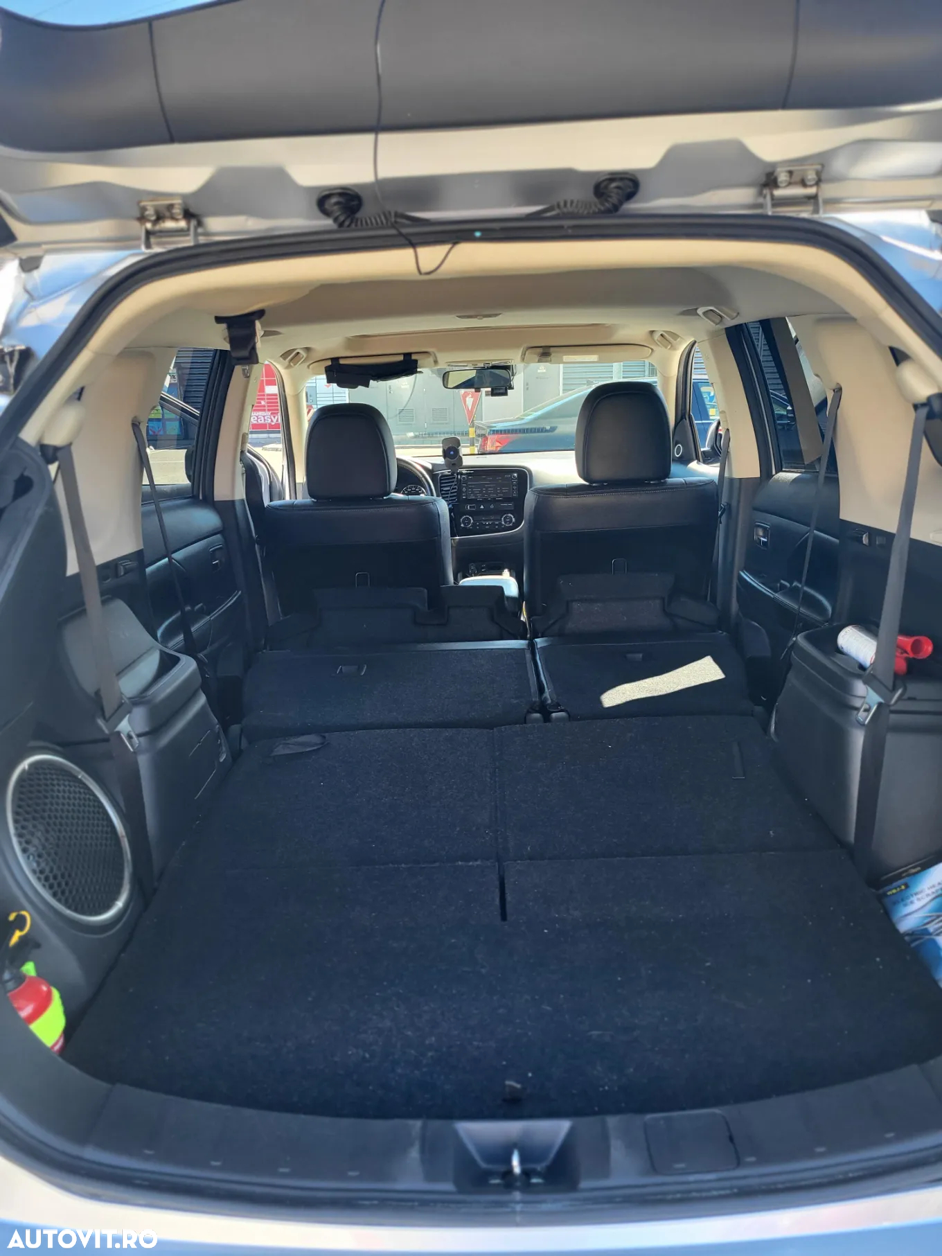 Mitsubishi Outlander 2.2 DI-D 4WD Automatik Instyle - 19