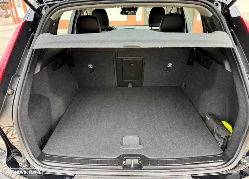 Volvo XC 40 2.0 D3 Momentum Core - 21