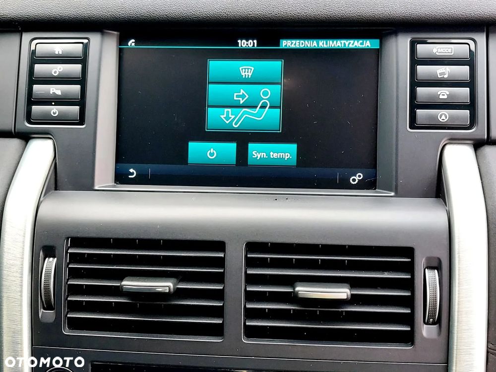 Land Rover Discovery Sport - 16