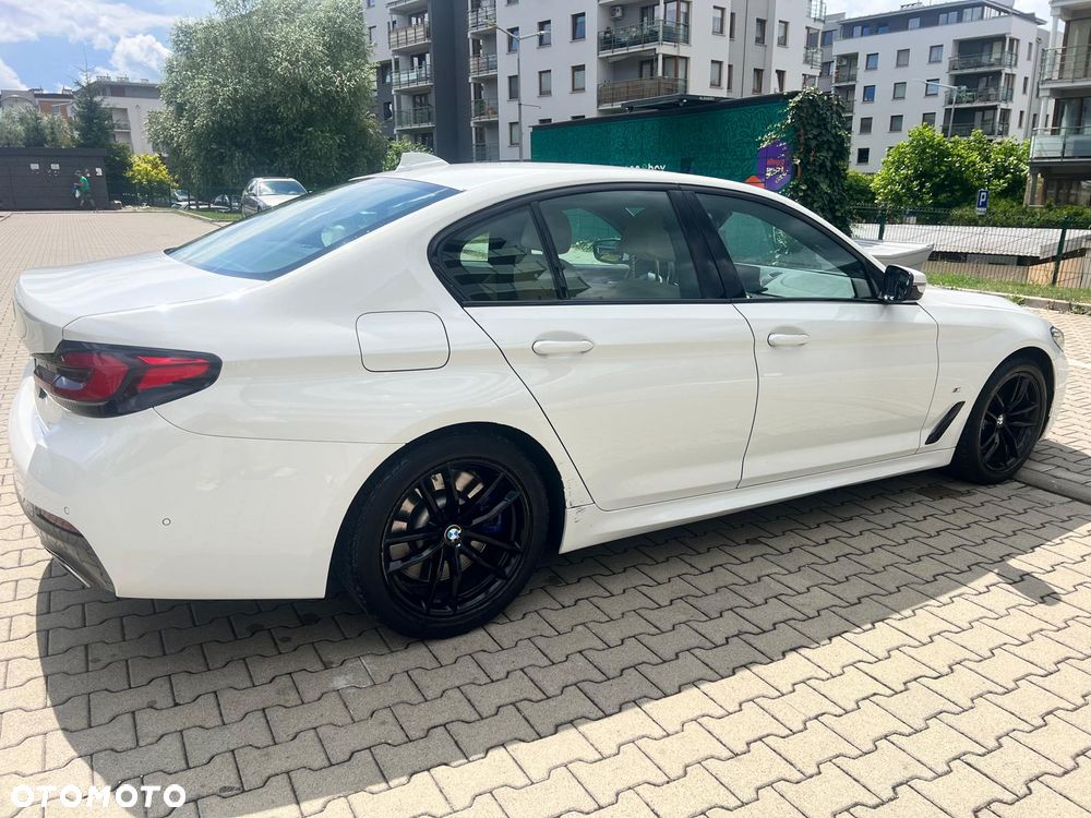 BMW Seria 5 540d xDrive mHEV M Sport sport - 4