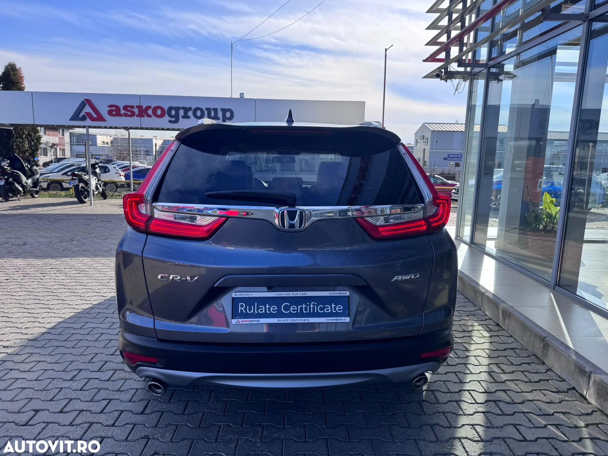 Honda CR-V 1.5 VTEC Turbo 4WD CVT Executive - 8