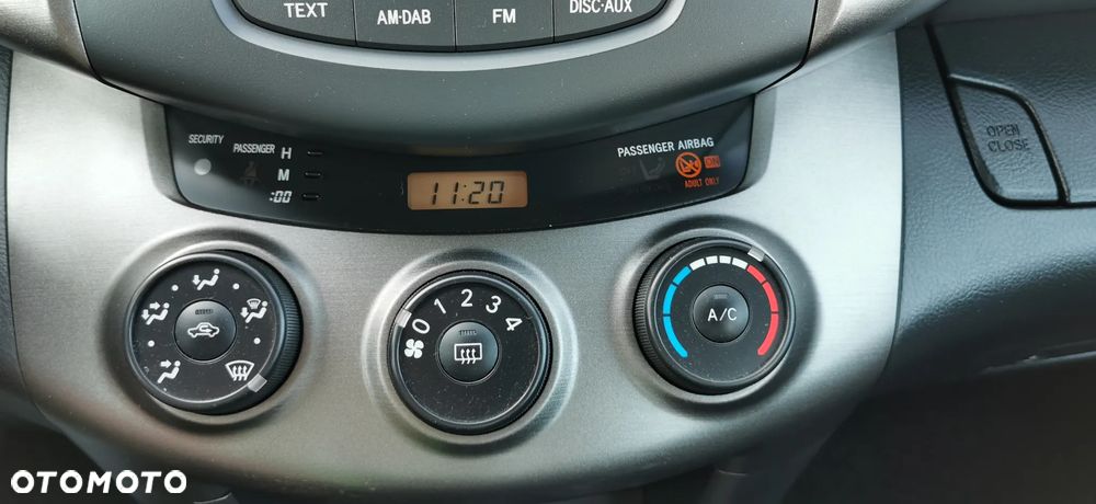 Toyota RAV4 2.0 VVT-i Sol 4x2 - 20
