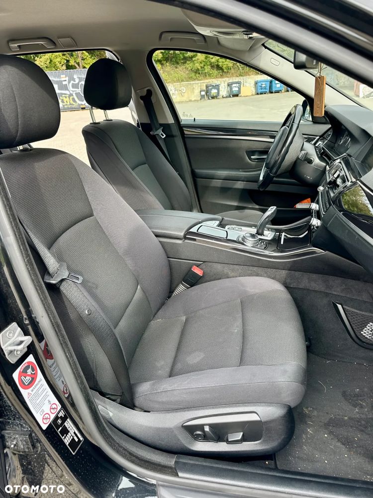 BMW Seria 5 520d Touring - 7