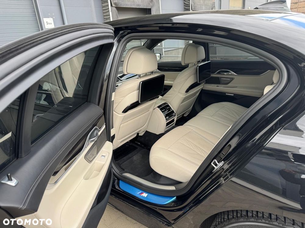 BMW Seria 7 750Ld xDrive - 17