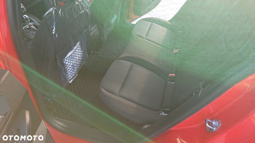 Ford Focus SW 1.5 EcoBoost S&S ST-LINE - 16
